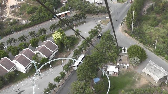 Спуск с Pattaya Park смотреть онлайн