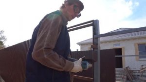 Калитка из профнастила в рамке из профильной трубы