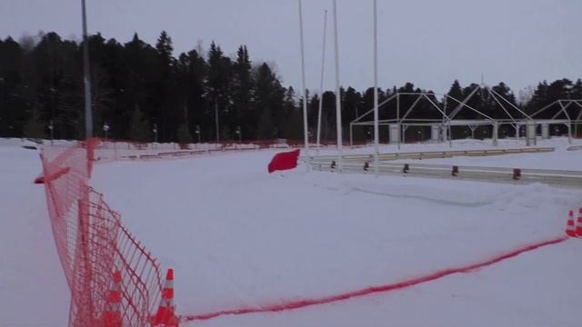 Оленеводы. Гонки на оленьих упряжках. Женский забег на охотничьих лыжах. Одежда Ханты.1 часть смотреть онлайн