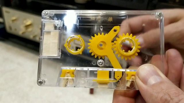 Чистящая кассета, ломает деку. смотреть онлайн