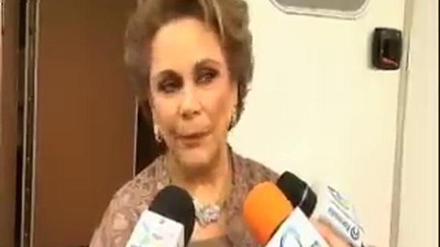 Norma Herrera reacciona ante el fallecimiento de Lorena Rojas - Estrellas Hoy смотреть онлайн