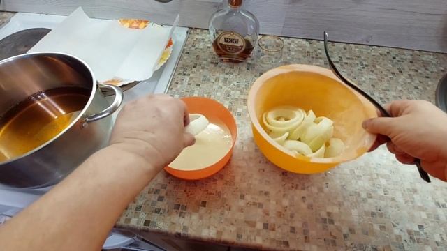 ВКУСНАЯ ЗАКУСКА К ПИВУ. Луковые кольца в кляре по-новомосковски.? смотреть онлайн