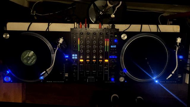 REJECTED AUDIO indamix 100% HARD ACID TB-303 VINYL ONLY DJ MIX смотреть онлайн