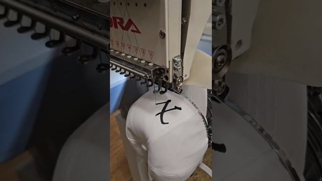 Нанесение логотипа на кепку смотреть онлайн