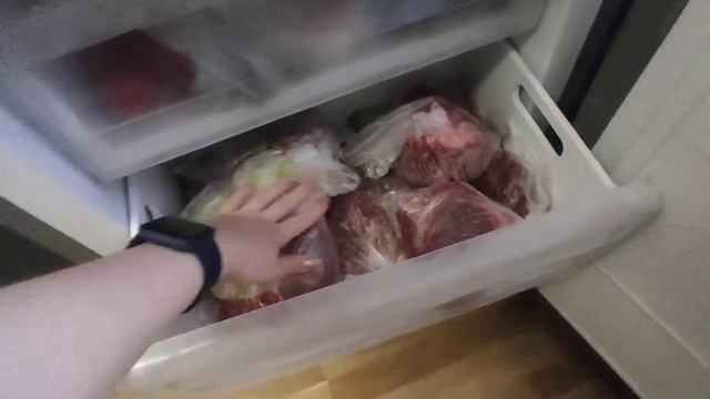 Распаковка — Холодильник с морозильником Indesit ITR 5180 S смотреть онлайн