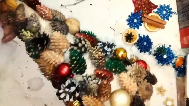 Красивая елка из природных материалов своими руками. смотреть онлайн
