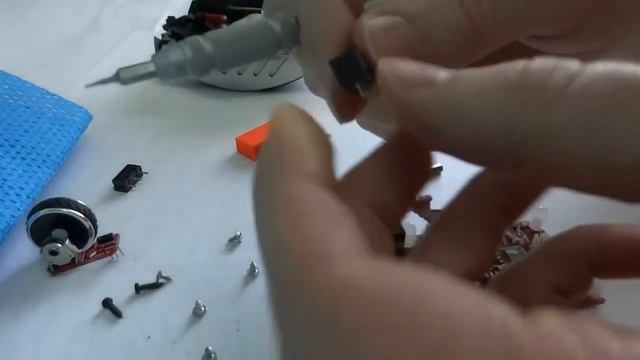 Ремонт двойного клика мыши без пайки На примере мышки A4 Bloody TL8 Но можно менять у любой мышки смотреть онлайн