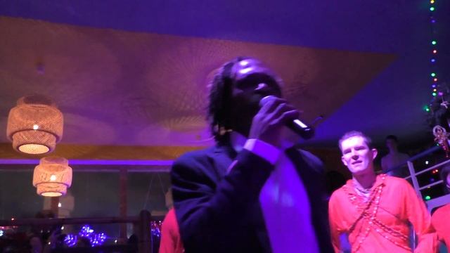 Оркестр карнавальной музыки "Маракату" в "Тики-баре" 22.12.2017 (#4) смотреть онлайн