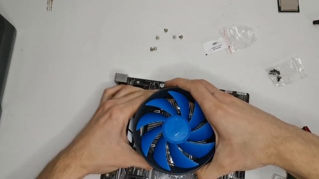 Сборка бюджетного игрового ПК на Intel Celeron G3920 и GTX 1660 смотреть онлайн