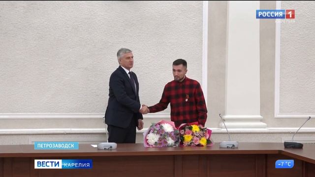 Наши земляки награждены медалью Суворова смотреть онлайн