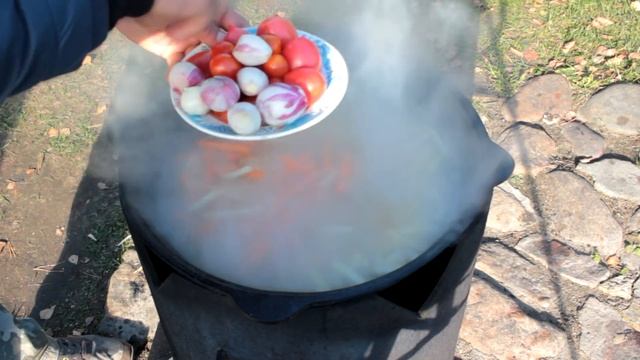 СУП-ШАШЛЫК В КАЗАНЕ НА КОСТРЕ смотреть онлайн