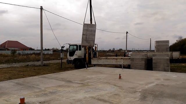 06.11.2017 Привезли первую партию блоков
