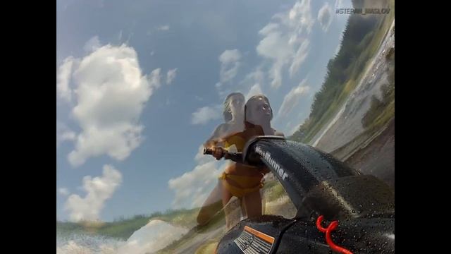 Crazy Girl Water Stunt On Yamaha Superjet