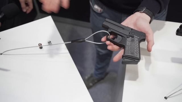 A Double Barrel .50 Caliber Pistol?! The Czech Detonics Gladiator [IWA 2022] смотреть онлайн