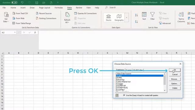Link Data in Excel - Automatically Link Client Data from a Master Spreadsheet смотреть онлайн