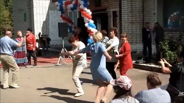 Ансамбль песни Казачья воля на Дне поселка Карманово Гагаринский р н смотреть онлайн