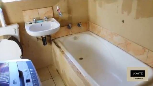 3 Bedroom House For Sale in Protea Glen, Soweto, South Africa for ZAR 450,000... смотреть онлайн