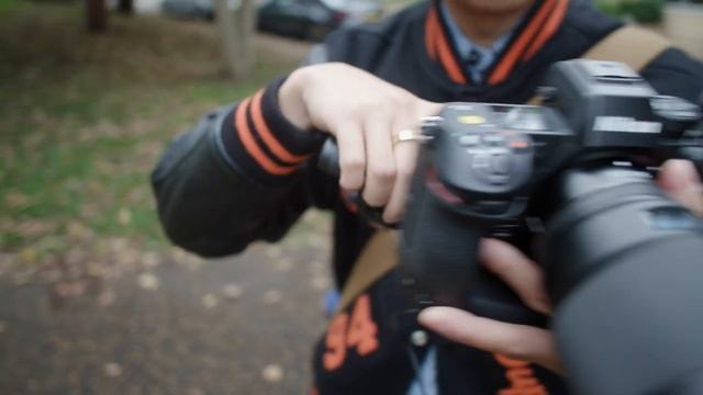 Nikon Gets a Grip - NEW MC-N10 Grip Handy for Video Peeps смотреть онлайн