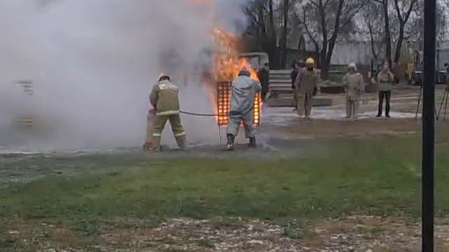 ОП-35(50) Дерево не тушит. Порошок отстой. Видео0254 смотреть онлайн