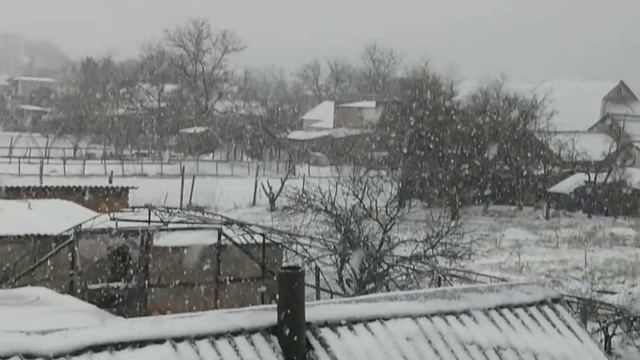 На Крым обрушился снегопад 18.02.2021, Михайловка смотреть онлайн
