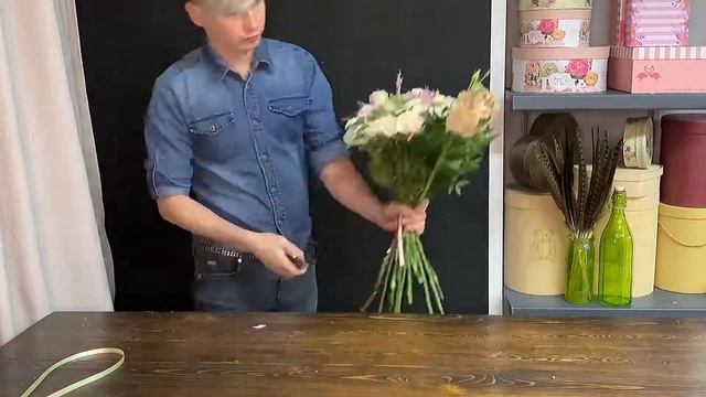 НЕЖНЫЙ СБОРНЫЙ БУКЕТ. ПЛЕНКА. ФОАМИРАН.