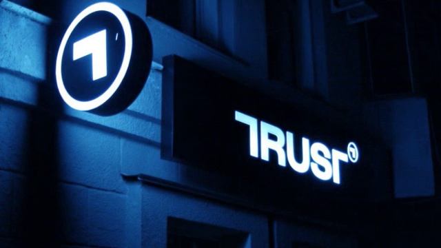 Банк Траст Опух от голода и пить надо меньше смотреть онлайн