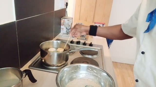 BANANA BUNS |NIGERIAN FOOD |AFRICAN FOOD |MANGALORE BUNS RECIPE|BUNS RECIPE |BANANA MOSA|MOSA RECIP смотреть онлайн