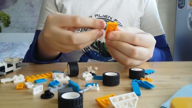 Собираем LEGO CREATOR.(Часть 2) смотреть онлайн