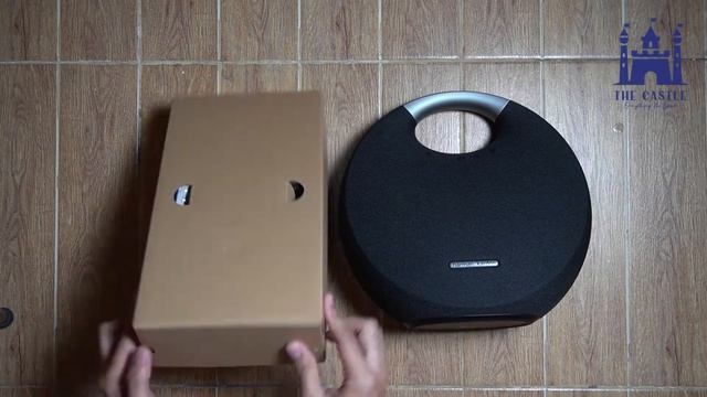 Unboxing Onix Studio 5 by Harman Kardon - Speaker Bluetooth смотреть онлайн