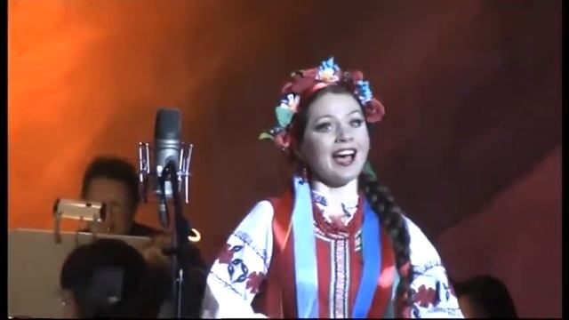 Исполнение Анны Радушевой "На бережку ніжки мила" смотреть онлайн