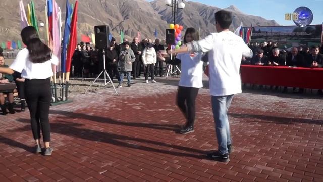 Открытие объектов построенных, в рамках реализации национальных проектов прошло в Ахтынском район смотреть онлайн