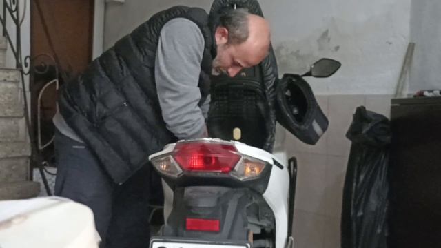 Honda dio benzin pompa arızası. motorunu değiştim 10 gün gitmedi. servisinden alın смотреть онлайн