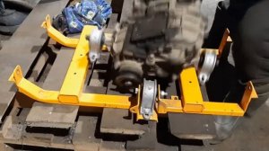 Нива 21213/УСТАНОВКА ПОДРАМНИКА РАЗДАТКИ/варим дно сами