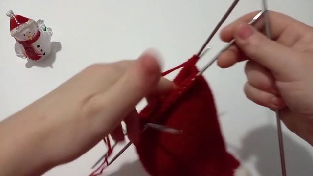 Как связать новогодние носки спицами.(Часть 2) смотреть онлайн