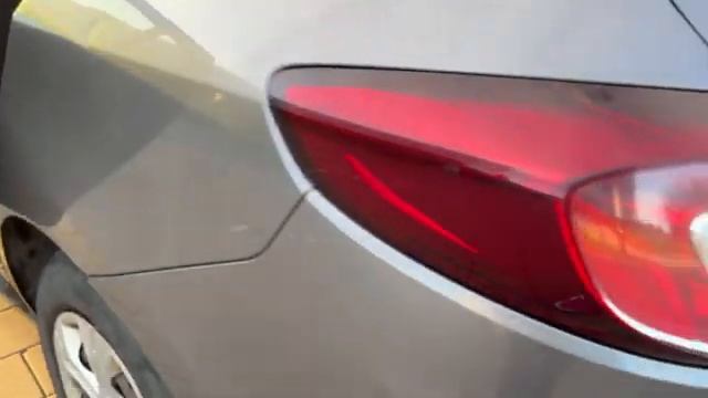 Renault Megane III GrandTour 1.5 dCi смотреть онлайн