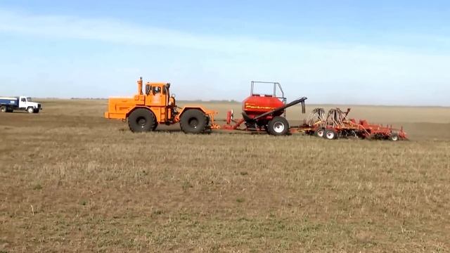 Посевной комплекс для Кировца. Экономь на валерьянке! смотреть онлайн
