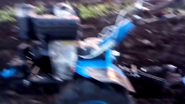 оранка стерні.мотоблок ДТЗ-510дн.(2) смотреть онлайн