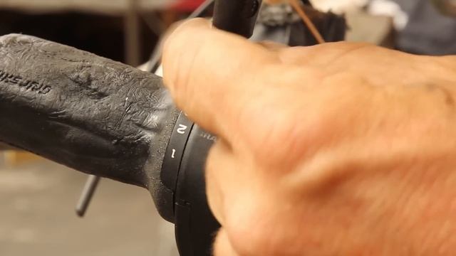 How To Install Shifter Cable - SRAM Gripshift - BikemanforU Bicycle Repair смотреть онлайн