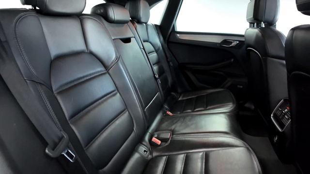 PORSCHE MACAN 3.6T V6 TURBO PERFORMANCE PDK 4WD #carforsale #usedcars #porsche #porschefans #macan смотреть онлайн