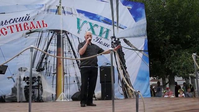Зажигательный танец команд на ухе в Вольске смотреть онлайн