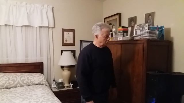 Blueberry Hill (an old Fats Domino song) смотреть онлайн