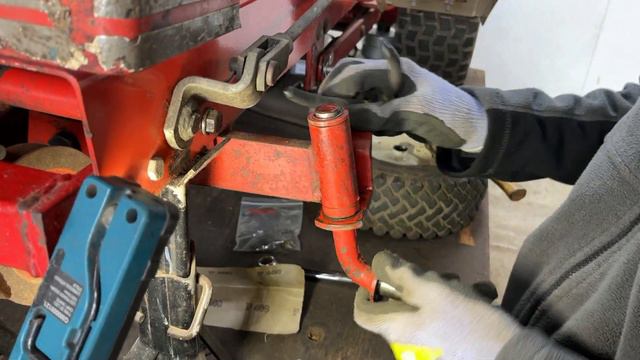 Motostandard 1010 - Part 16 (Front axle and steering bushings) смотреть онлайн