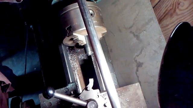 Подручник своими руками (The Armrest With His Own Hands)