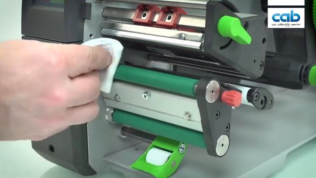 Чистка печатного валика в принтере cab SQUIX смотреть онлайн