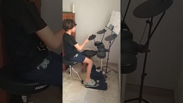 Hugo PG "Smells Like Teen Spirit" Nirvana 18.05.2020 смотреть онлайн