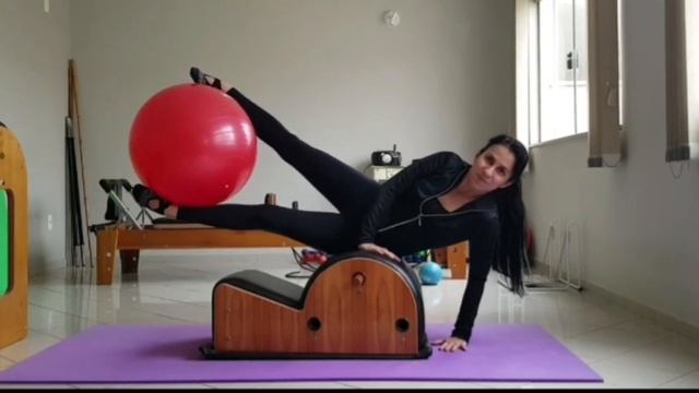 Spine corrector - Pilates avançado смотреть онлайн