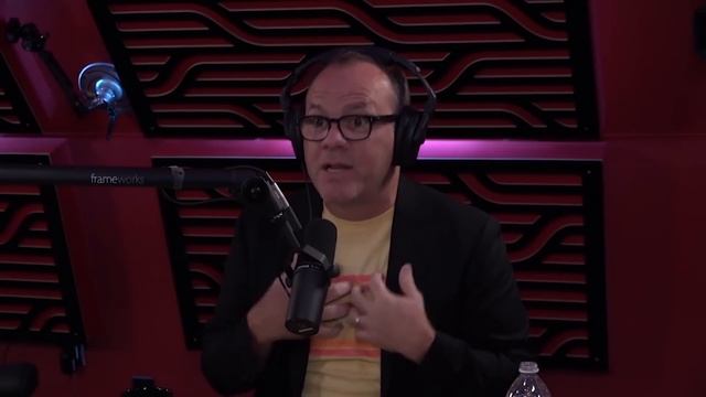 Джо Роган - Неразбериха с Коронавирусом и Выздоровление Трампа смотреть онлайн