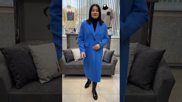 СТИЛЬНЫЕ ЖЕНСКИЕ ПАЛЬТО НА ОСЕНЬ-ЗИМУ 2023/2024 смотреть онлайн