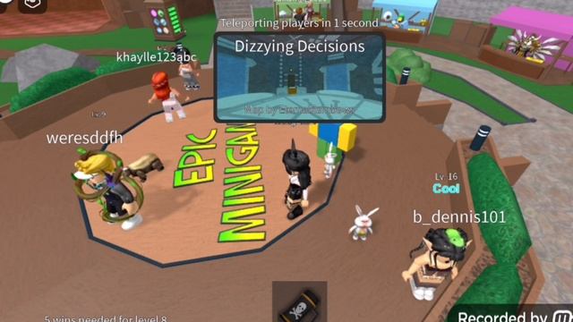 Учу бабушку играть в роблокс? смотреть онлайн