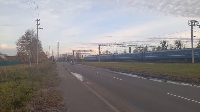 ЧС4т-559 + ТЭП70бс-120 с пассажирским поездом прибывает на ст.Бобруйск